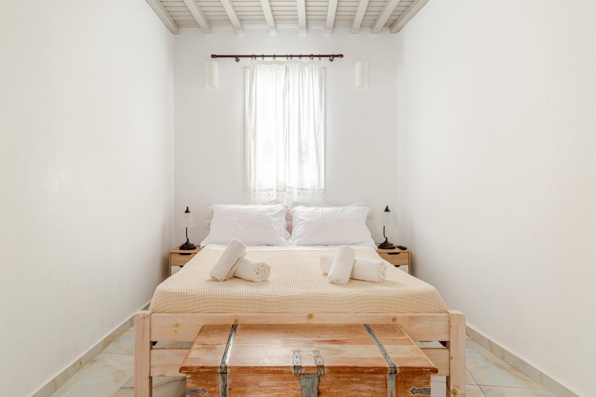 Elenitas Beach House In Ornos Exterior foto